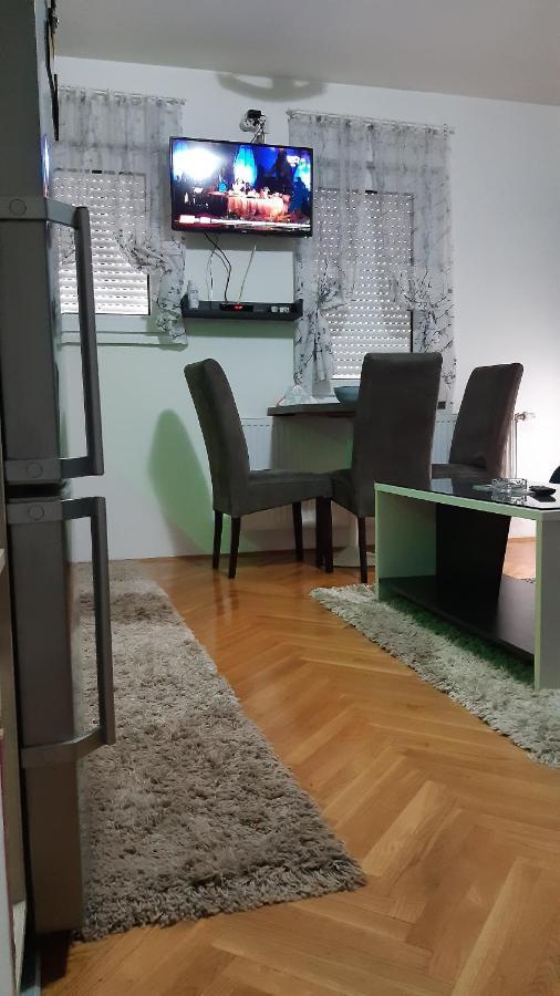 Apartman Luna Apartment Valjevo Ngoại thất bức ảnh