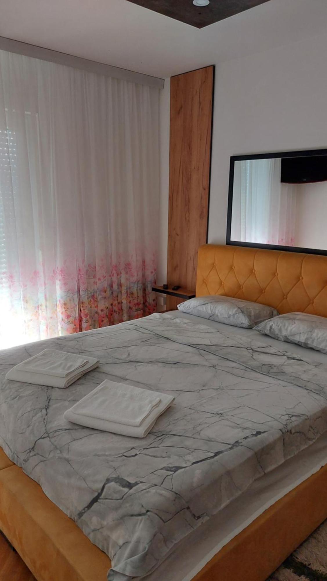 Apartman Luna Apartment Valjevo Ngoại thất bức ảnh